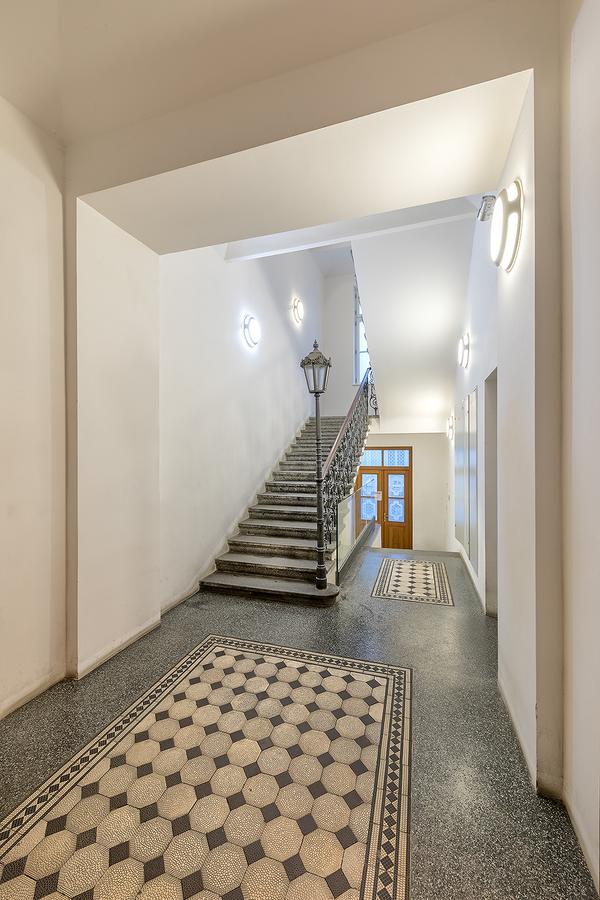 Prague Days - Luxurious Apartments Lesser Town Eksteriør bilde